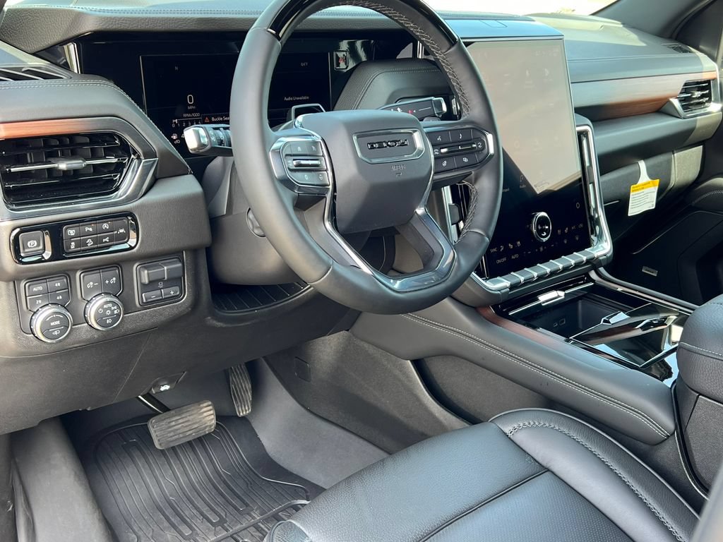 New 2025 GMC Yukon XL Denali w/ Denali Reserve Package AWD/4WD image 23