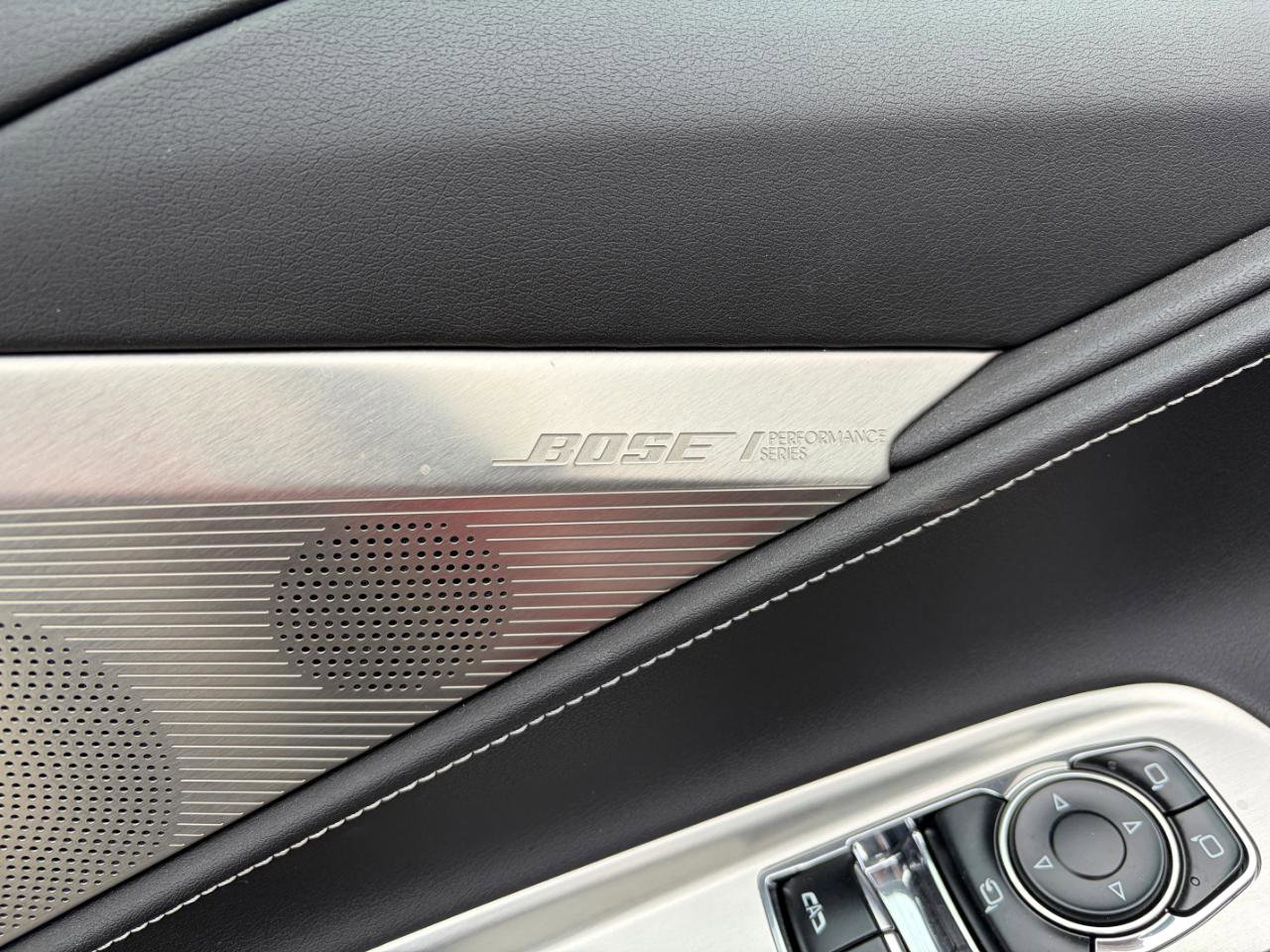 Used 2024 Chevrolet Corvette Stingray Preferred Cpe w/ Z51 Performance Package RWD image 10