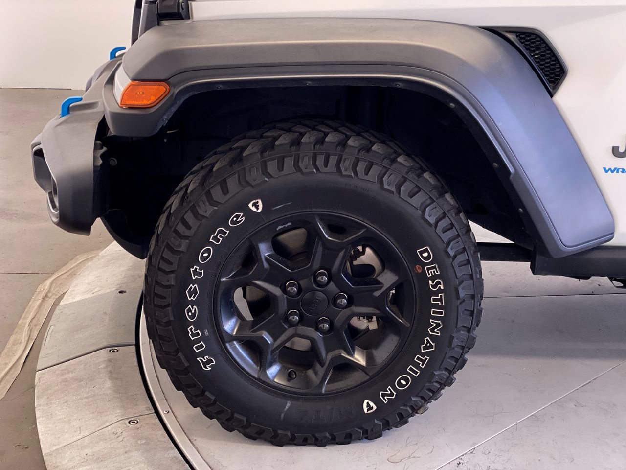 Used 2023 Jeep Wrangler Unlimited w/ Cold Weather Group AWD/4WD image 12