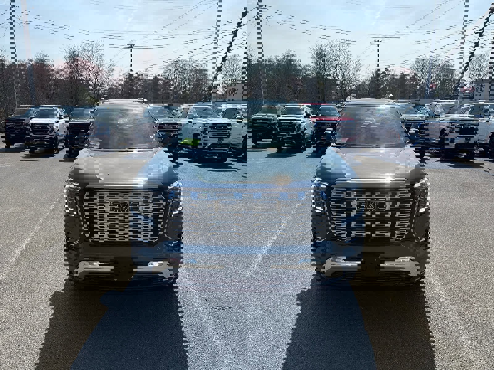 New 2026 GMC Terrain Denali w/ LPO, Black Badging Package AWD/4WD image 8