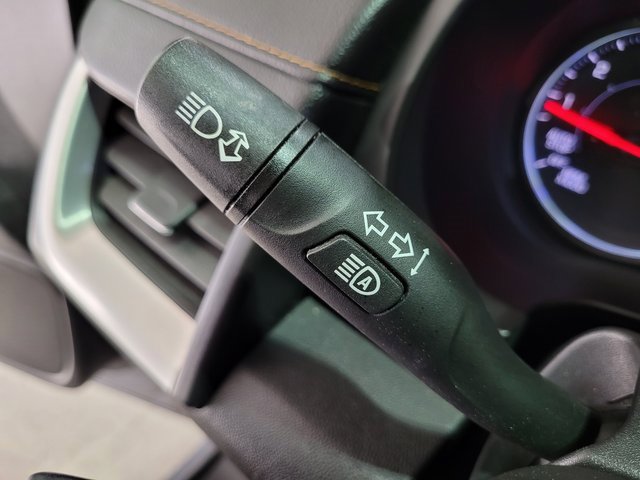 Used 2021 GMC Terrain SLT image 40