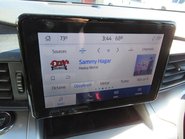 Used 2022 Ford Explorer XLT AWD/4WD image 32