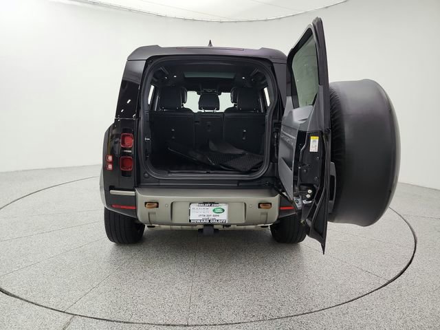 Certified 2023 Land Rover Defender 110 X-Dynamic SE image 41
