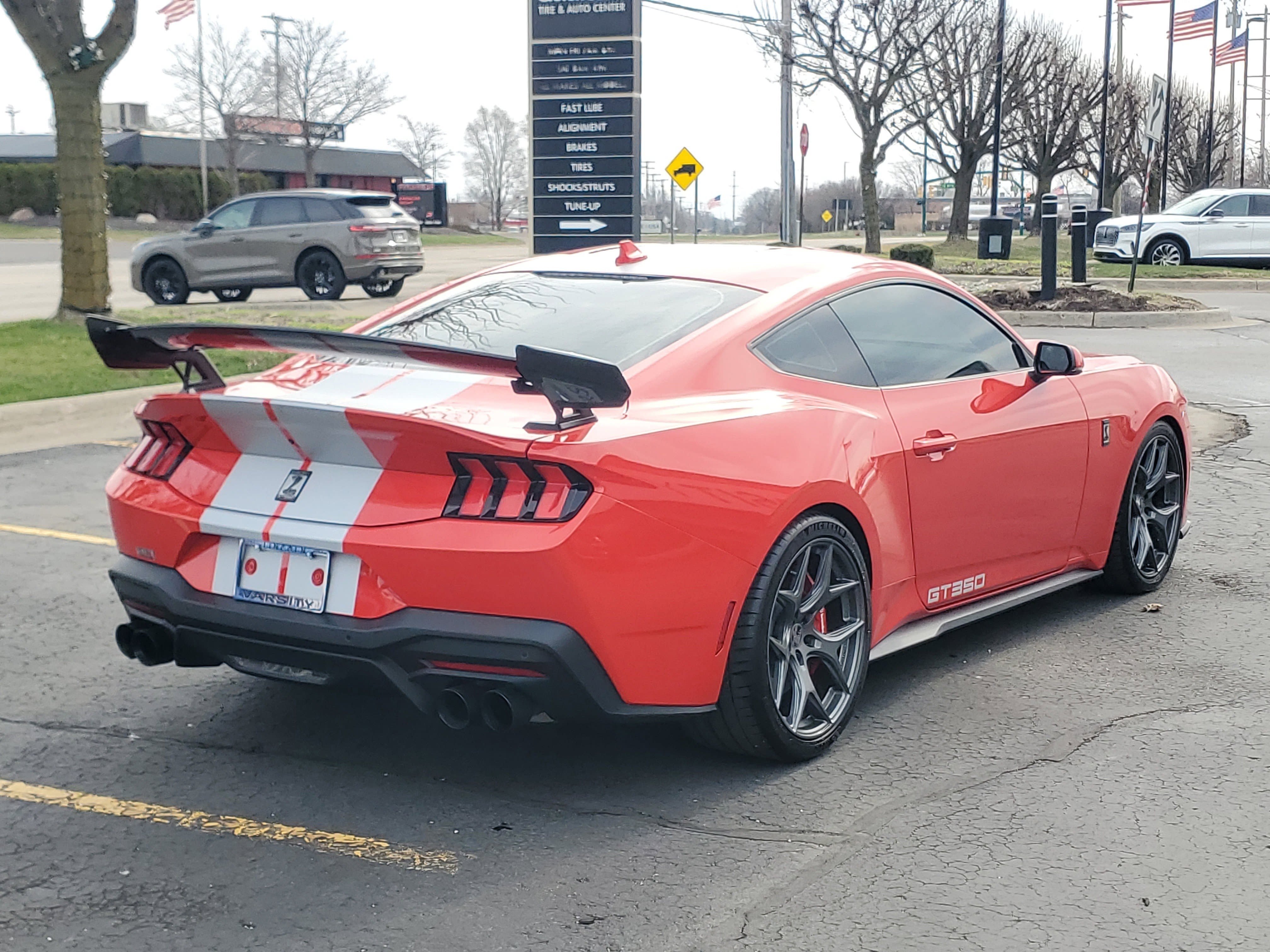 Used 2025 Ford Mustang GT Premium w/ GT Performance Package RWD image 6