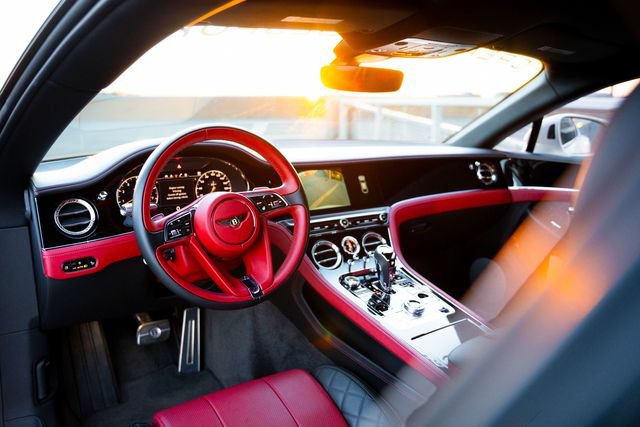 Used 2020 Bentley Continental GT V8 AWD/4WD image 14