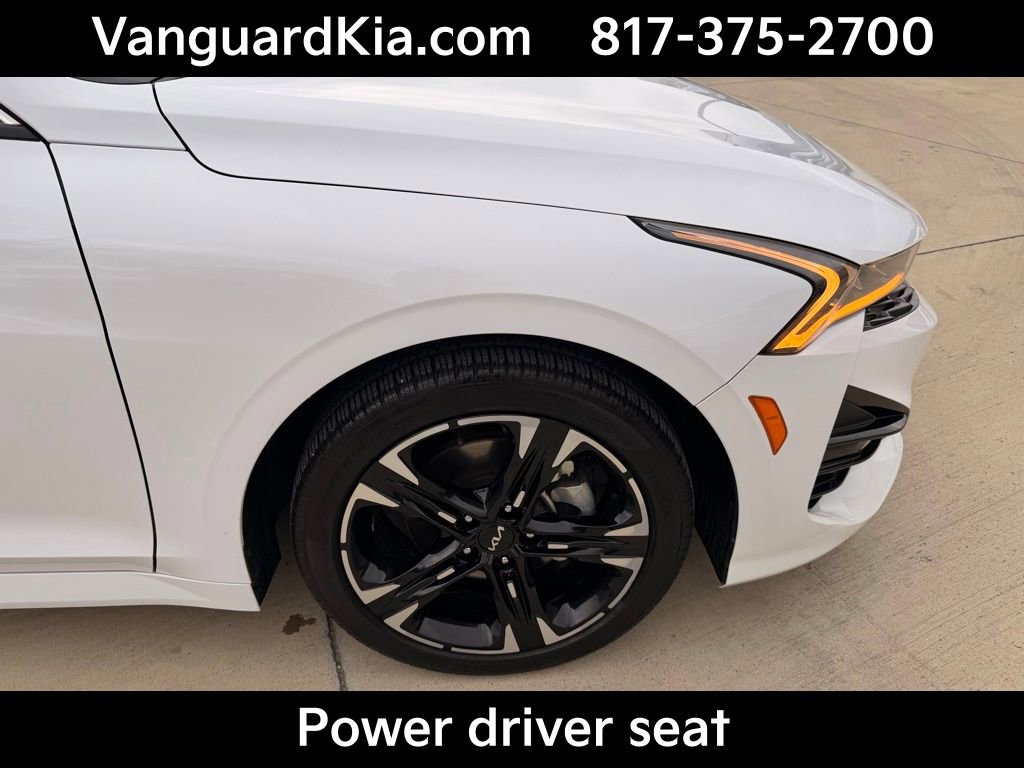 Used 2024 Kia K5 GT-Line w/ GT-Line Premium Package image 11
