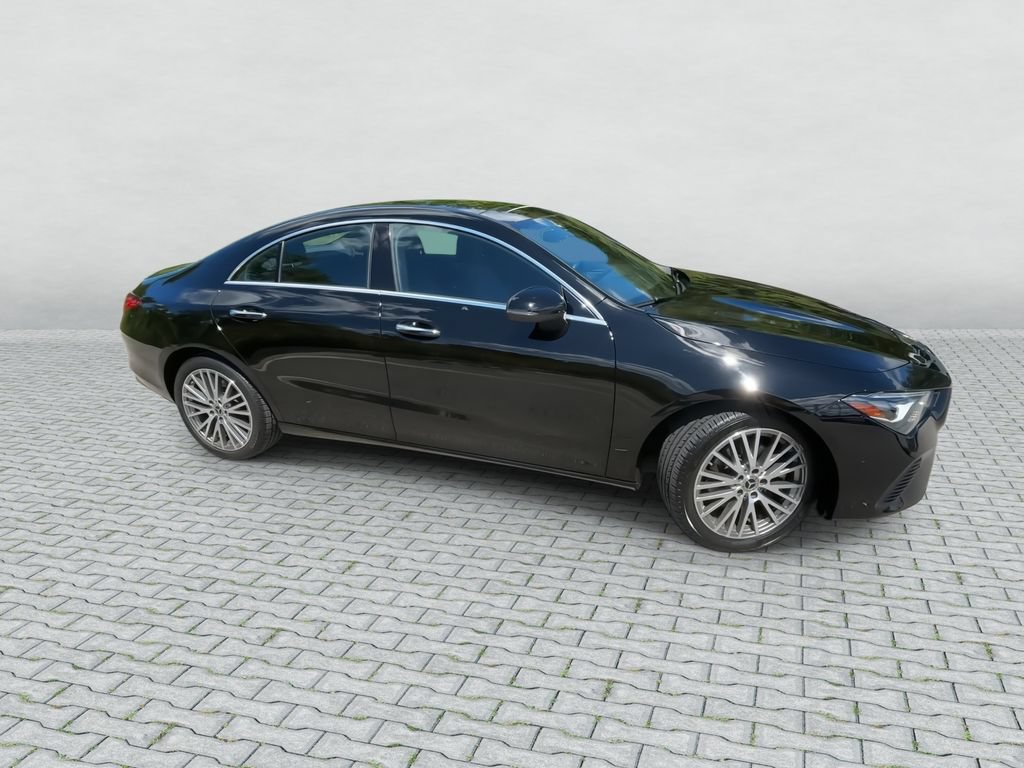 Used 2025 Mercedes-Benz CLA 250 4MATIC image 9