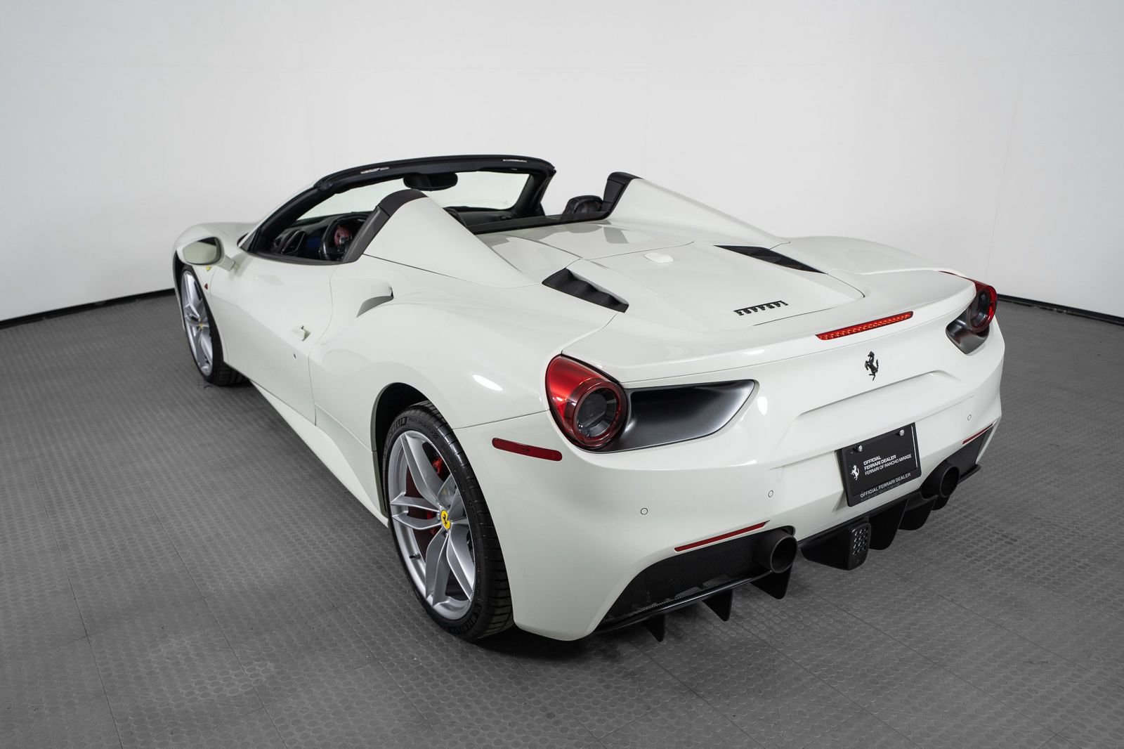 Certified 2019 Ferrari 488 Spider RWD image 3