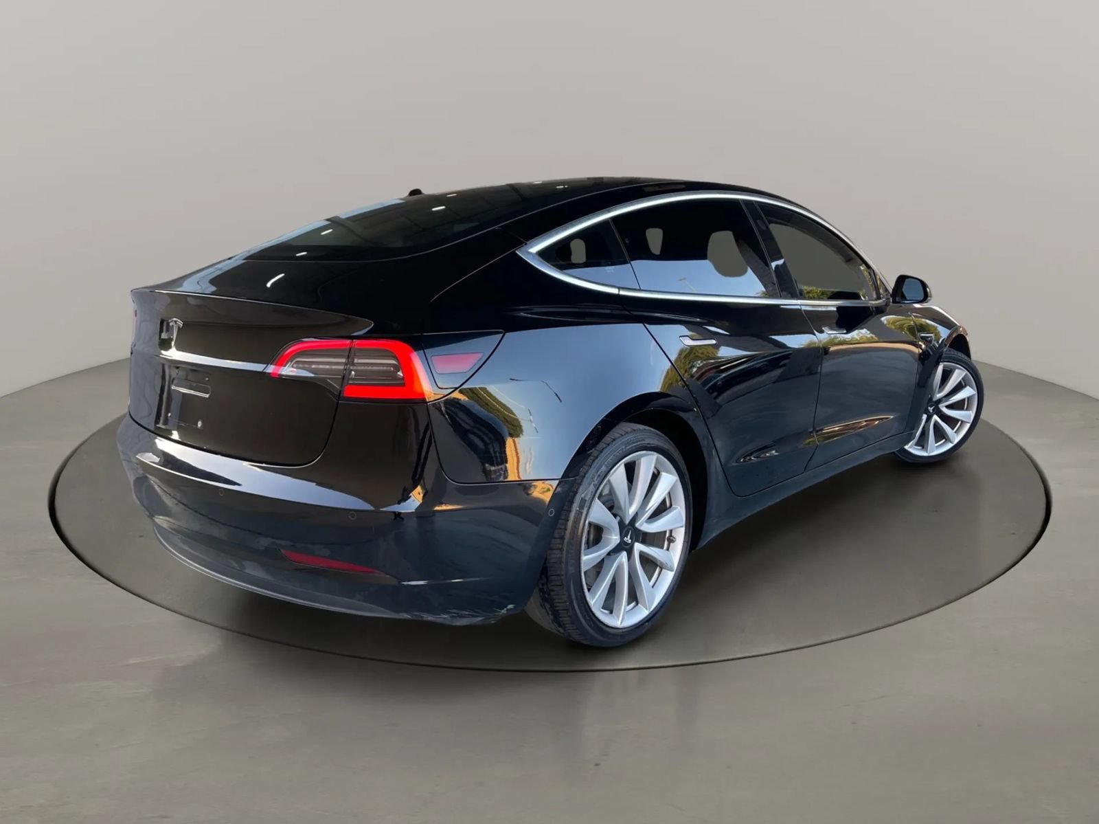 Used 2018 Tesla Model 3 Performance AWD/4WD image 5