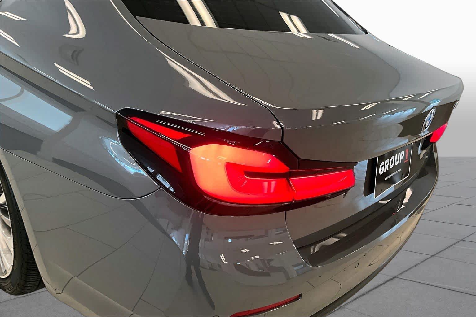 Used 2022 BMW 530i w/ Executive Package RWD image 26