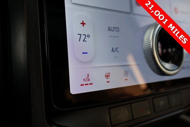 Used 2023 Ford Expedition Platinum image 25