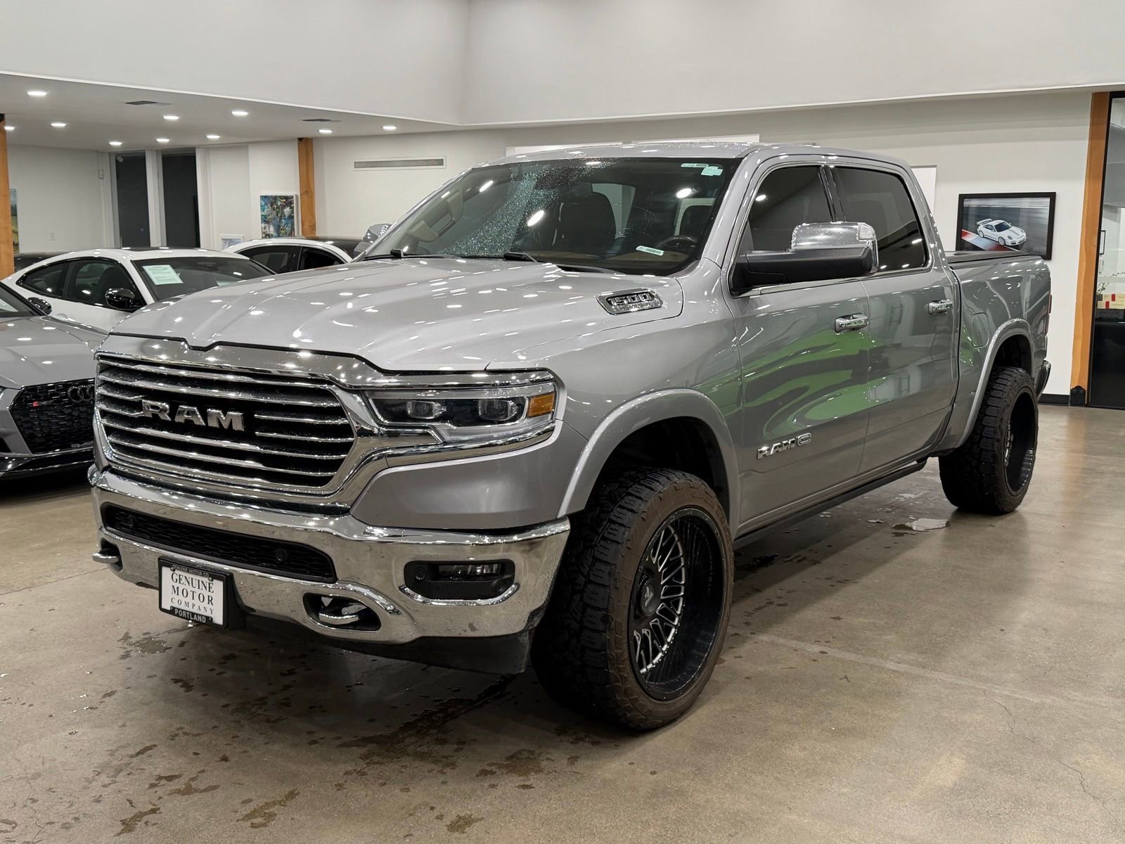 Used 2019 RAM 1500 Limited image 1