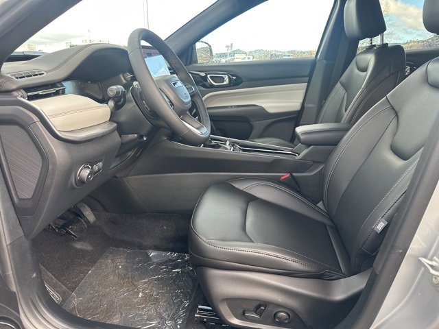 New 2026 Jeep Compass Limited image 11