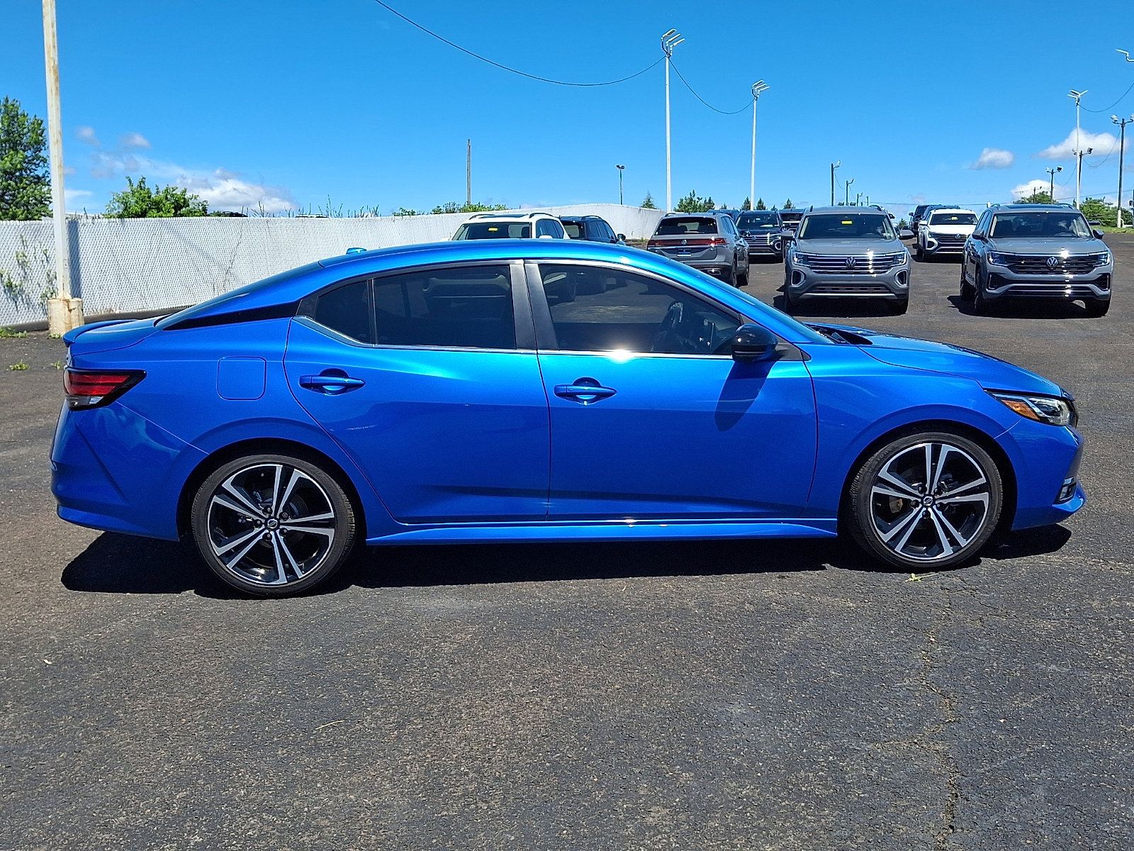 Used 2022 Nissan Sentra SR w/ SR Premium Package FWD image 8