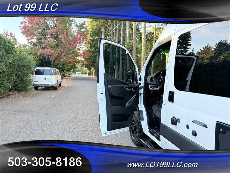 Used 2020 Mercedes-Benz Sprinter 2500 image 45