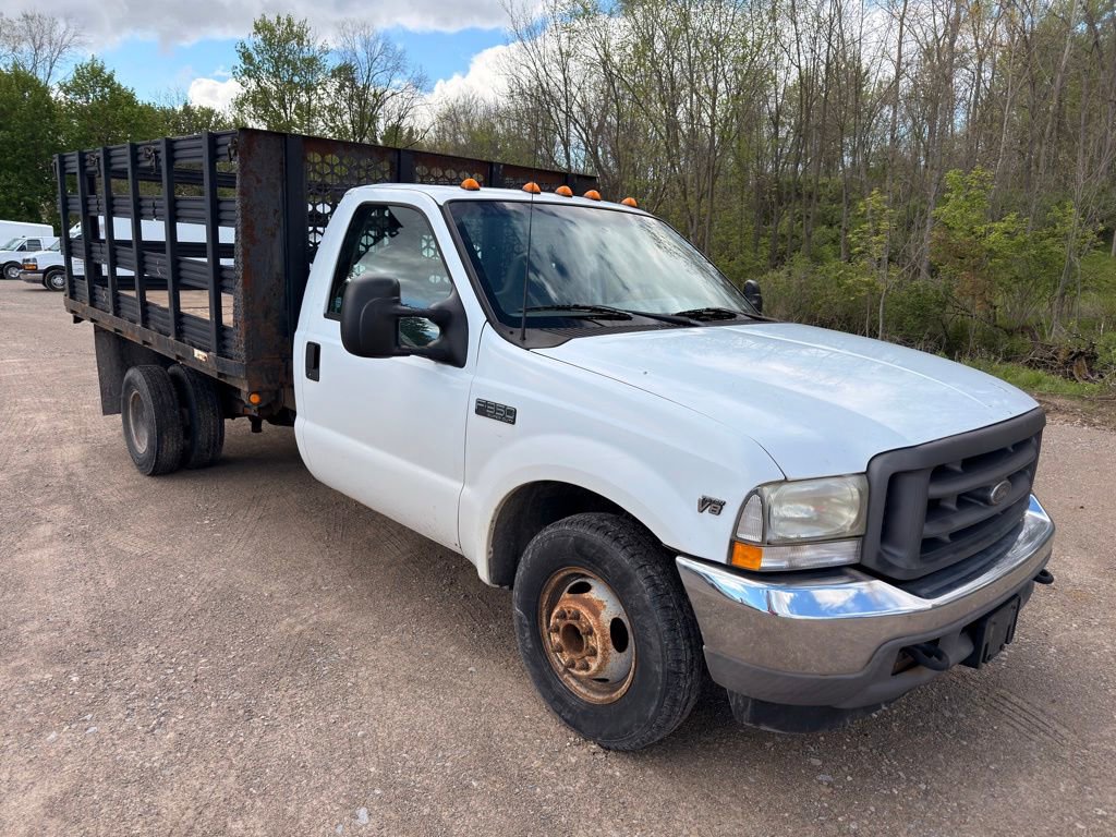 Used 2002 Ford F350 2WD Regular Cab DRW Super Duty image 2