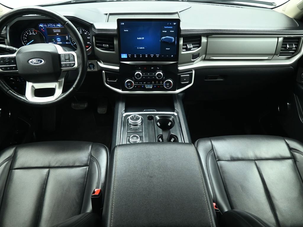 Used 2024 Ford Expedition Max XLT image 24