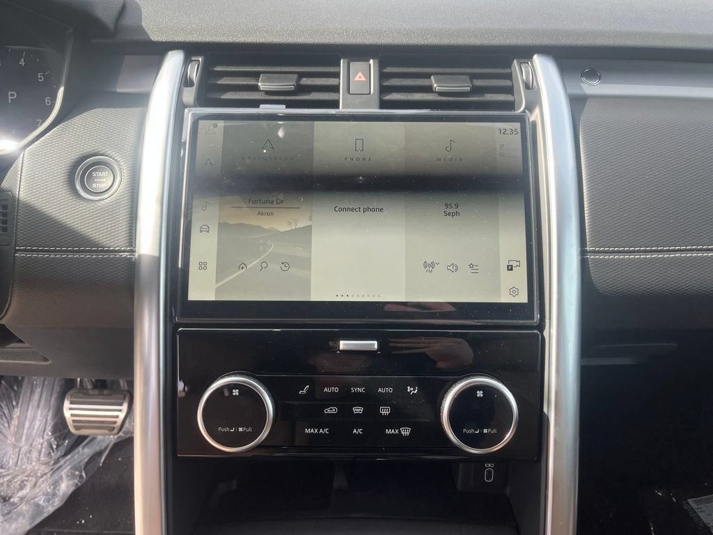 New 2026 Land Rover Discovery Dynamic SE AWD/4WD image 17