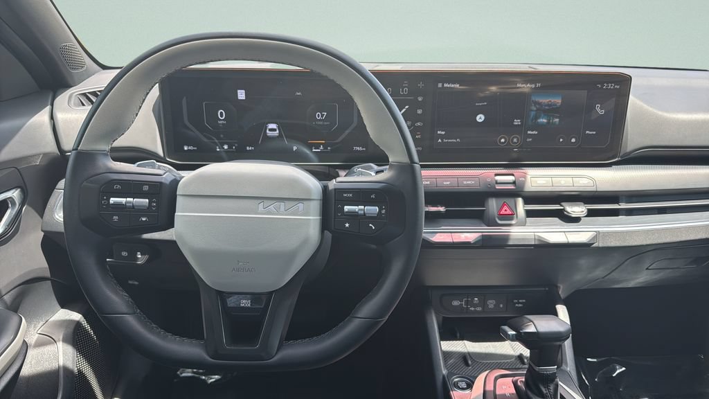 Used 2025 Kia K4 GT-Line w/ GT-Line Sunroof Package FWD image 13