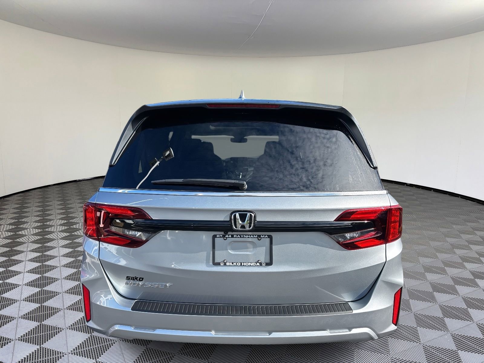 Certified 2026 Honda Odyssey EX-L image 4