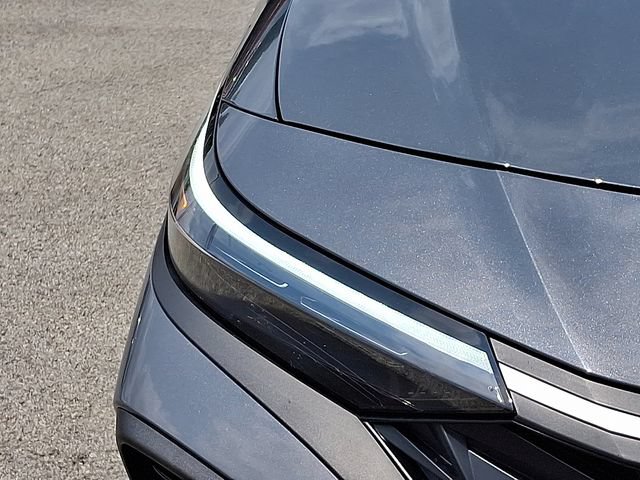 Certified 2026 Hyundai Elantra Hybrid FWD image 9
