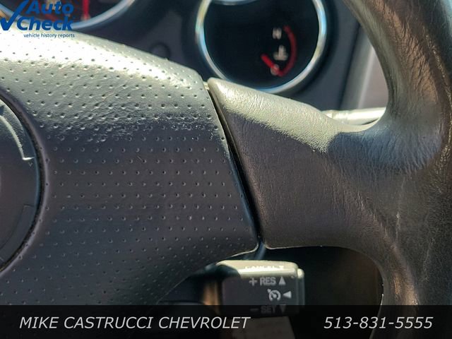 Used 2006 Pontiac Vibe w/ Preferred Package FWD image 13