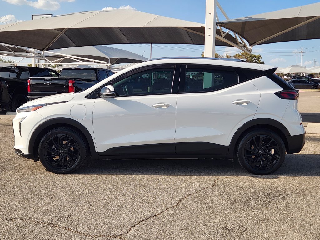 Used 2023 Chevrolet Bolt EUV LT FWD image 4