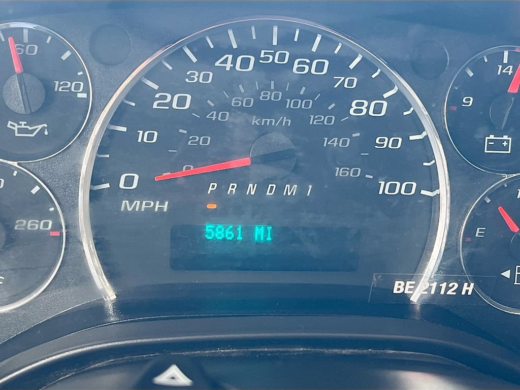 Used 2025 GMC Savana 2500 w/ Driver Convenience Package RWD image 12
