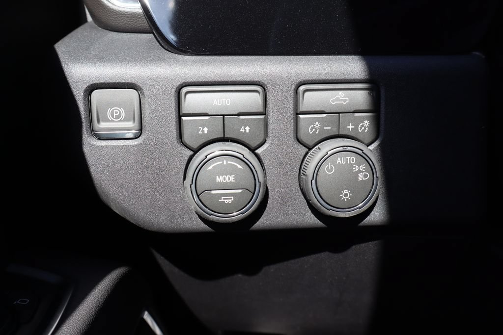 New 2026 Chevrolet Silverado 1500 LT AWD/4WD image 14