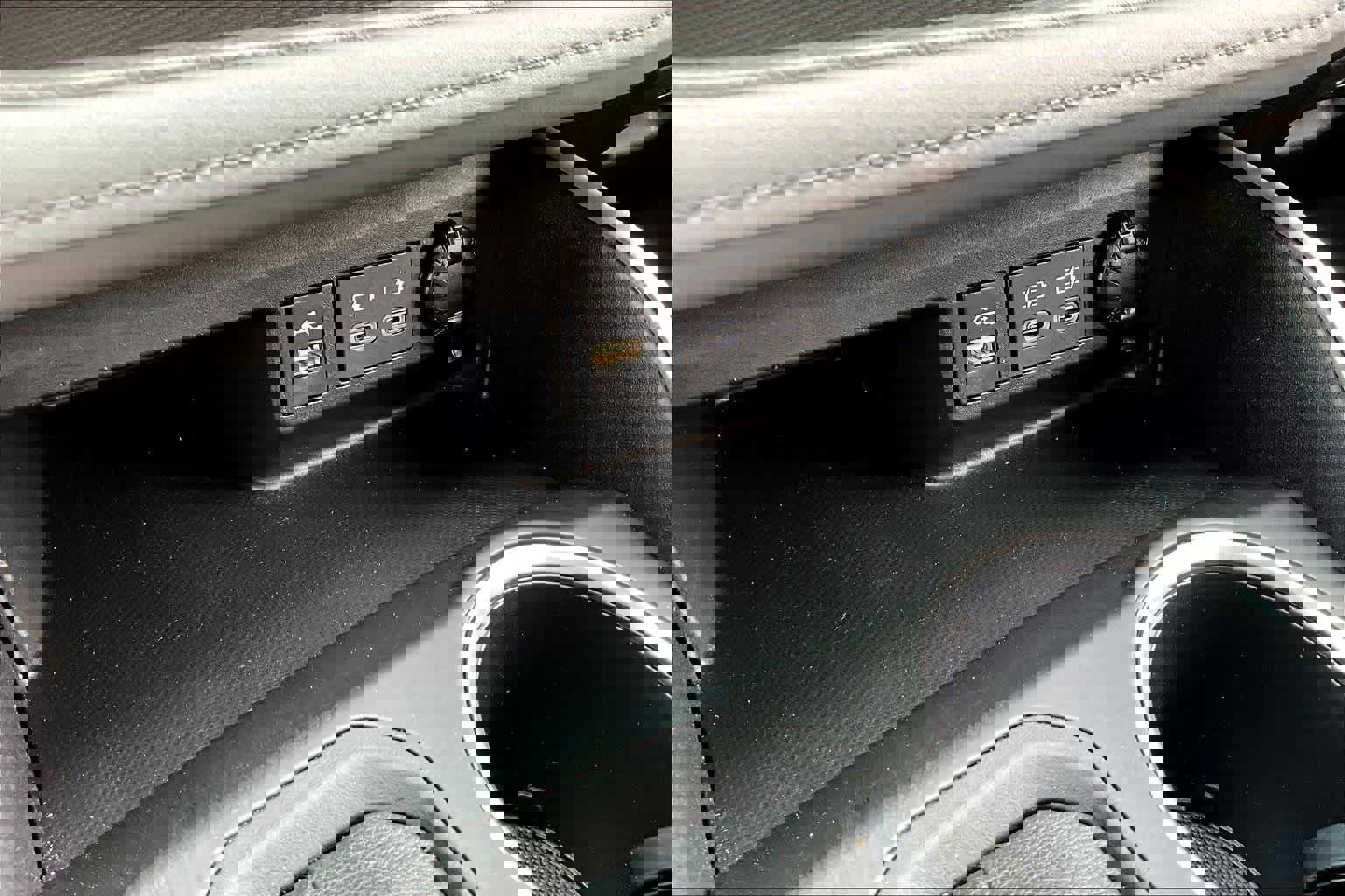 Used 2023 Toyota Highlander LE image 32