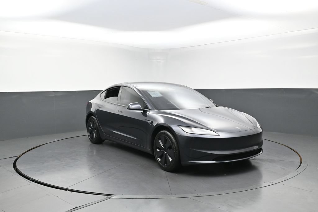 Used 2024 Tesla Model 3 Standard Range RWD image 8
