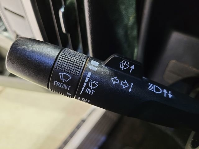 Used 2018 Chevrolet Silverado 1500 LT w/ Texas Edition image 40