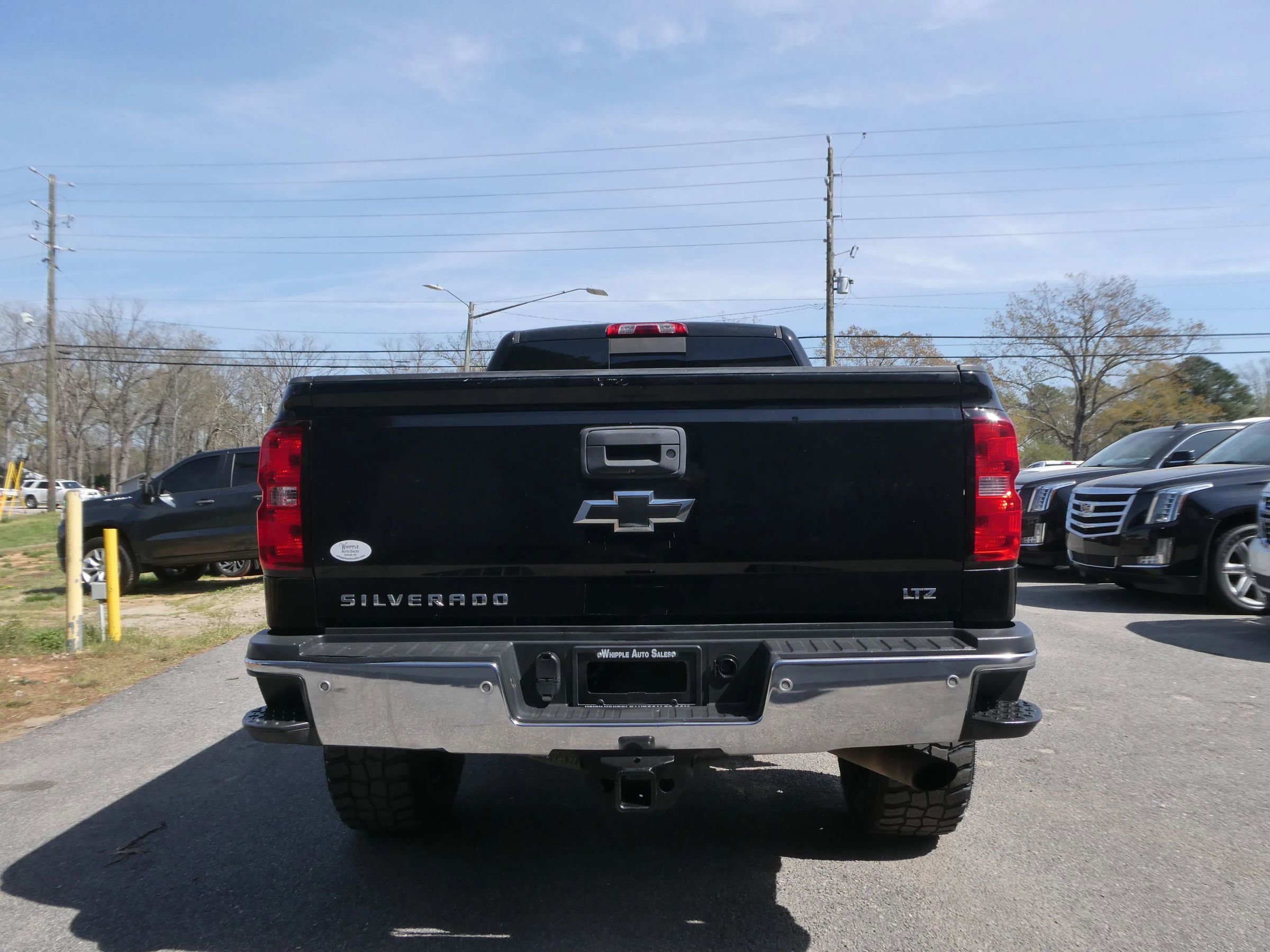 Used 2015 Chevrolet Silverado 2500 LTZ w/ LTZ Plus Package AWD/4WD image 6