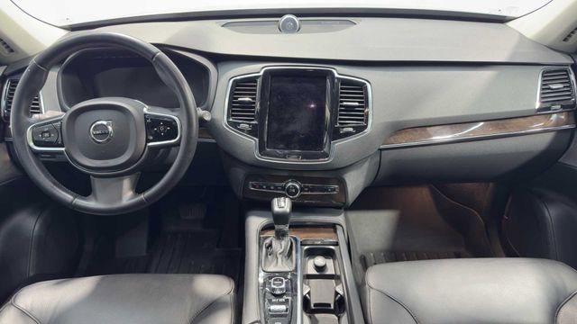 Used 2016 Volvo XC90 T6 Momentum w/ Momentum Plus Package image 17