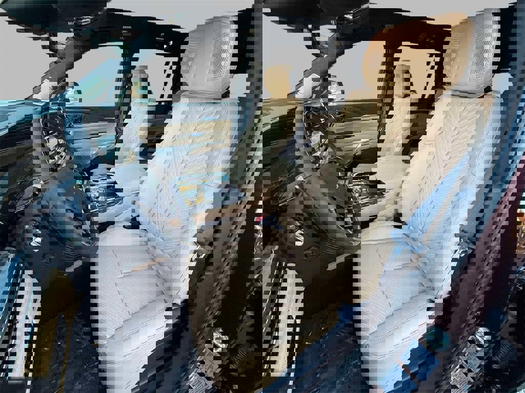 New 2025 Cadillac Escalade IQ Luxury 2 image 2