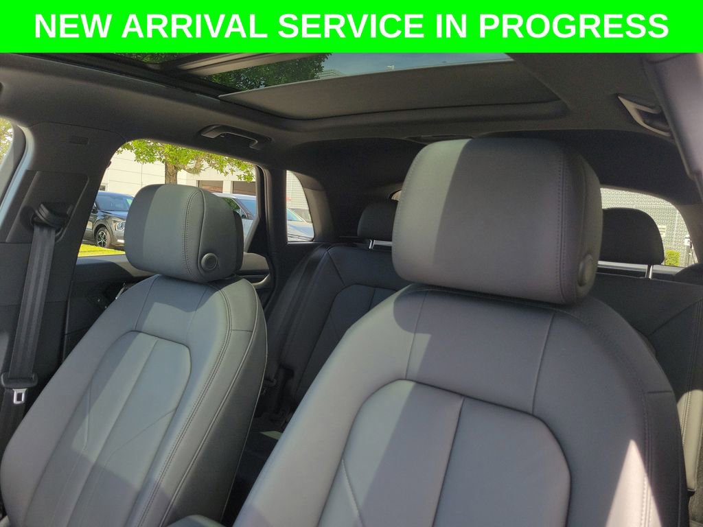 Certified 2025 Audi Q3 2.0T Premium w/ Convenience Package AWD/4WD image 16