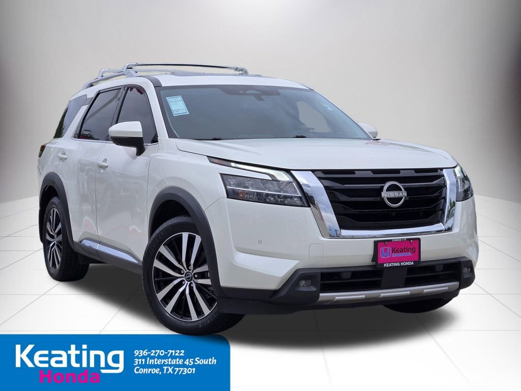Used 2023 Nissan Pathfinder Platinum w/ Cargo Package AWD/4WD image 3