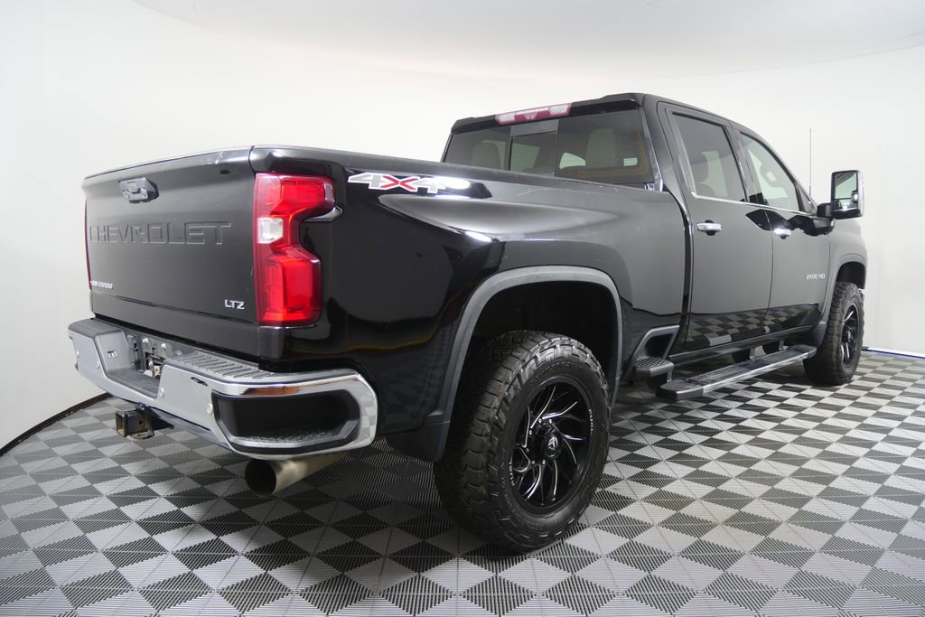 Used 2020 Chevrolet Silverado 2500 LTZ w/ LTZ Plus Package image 3