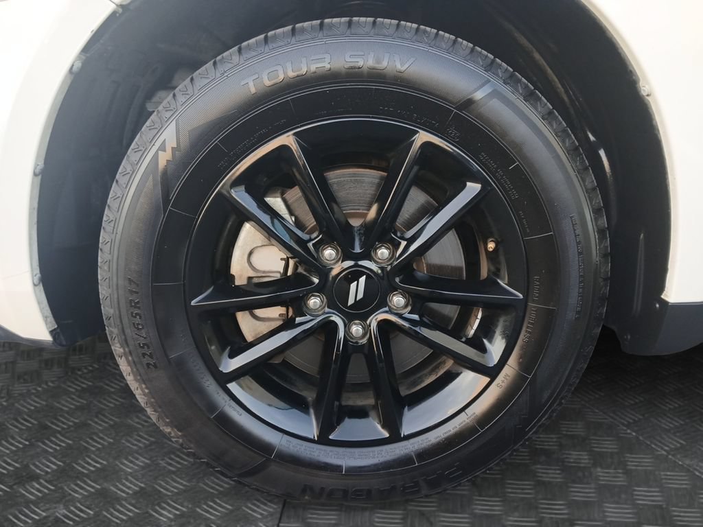 Used 2020 Dodge Journey SE w/ SE Popular Equipment Group FWD image 23