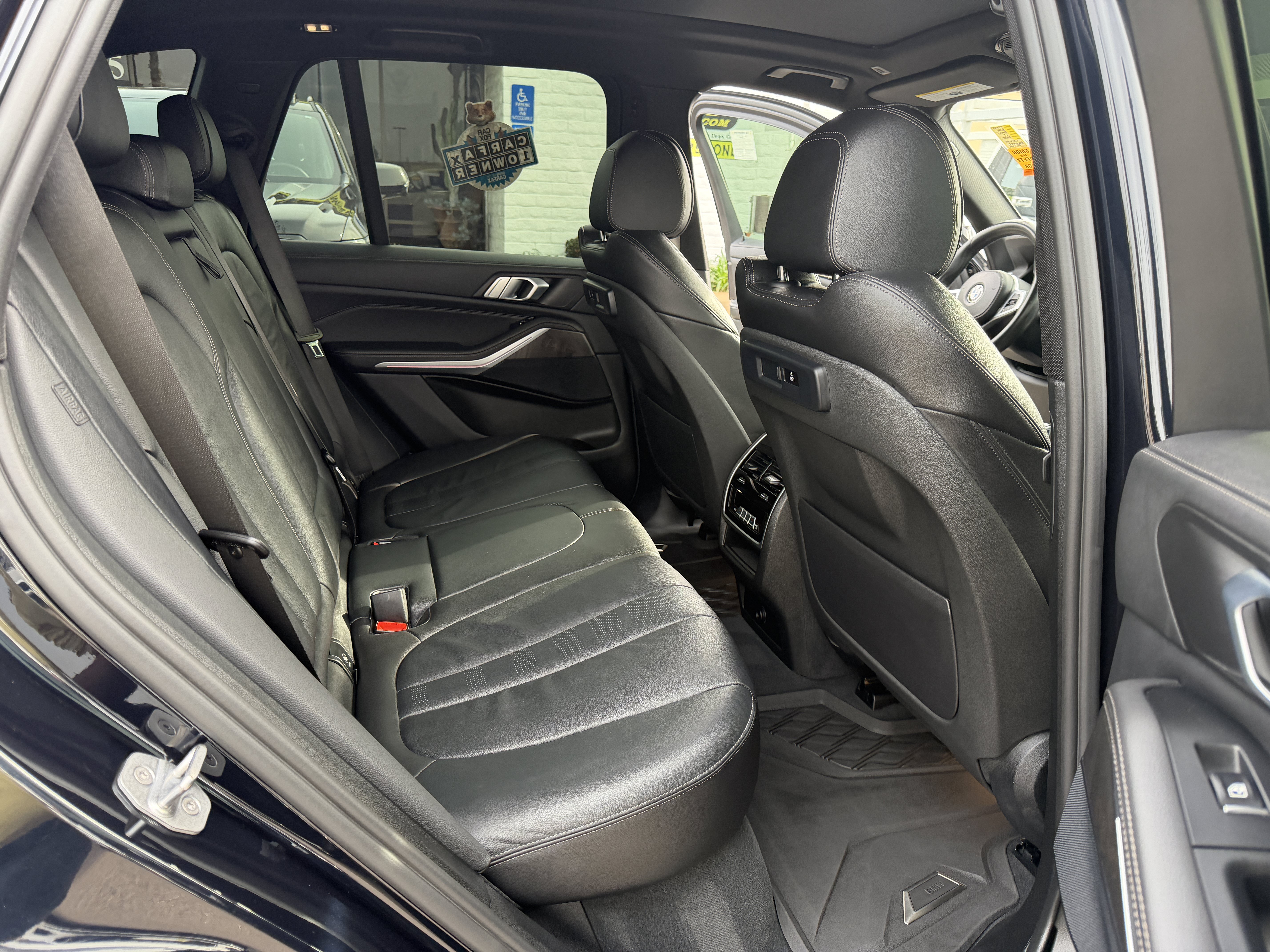 Used 2020 BMW X5 xDrive40i w/ M Sport Package AWD/4WD image 12