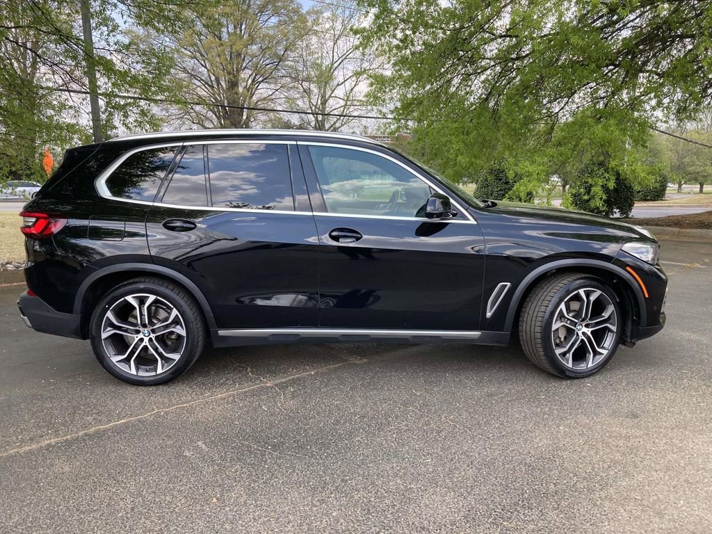 Used 2021 BMW X5 sDrive40i w/ Convenience Package image 2