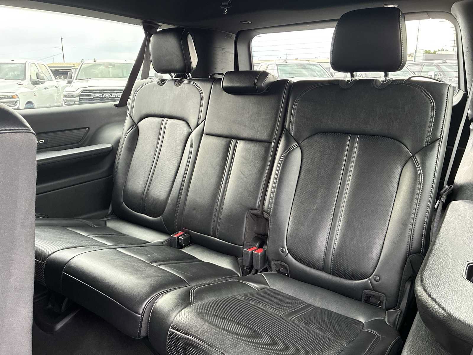 Certified 2024 Jeep Wagoneer L Series III w/ Flexible Seating Group AWD/4WD image 24