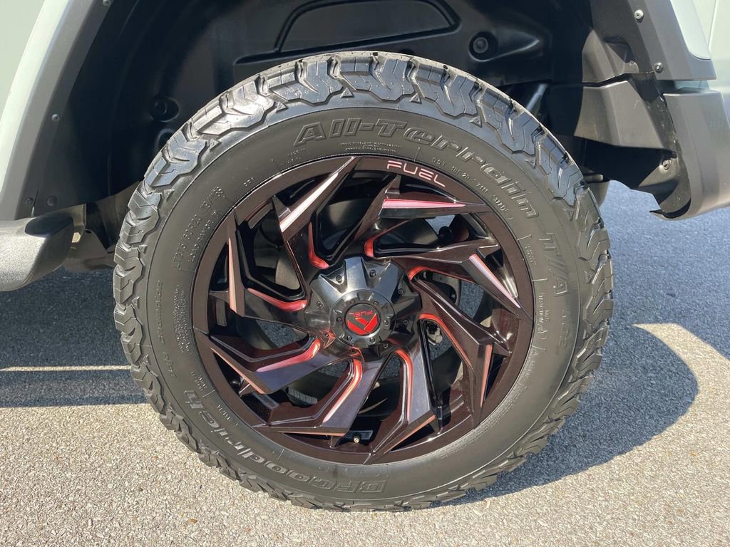 Used 2023 Jeep Wrangler Unlimited Rubicon image 12