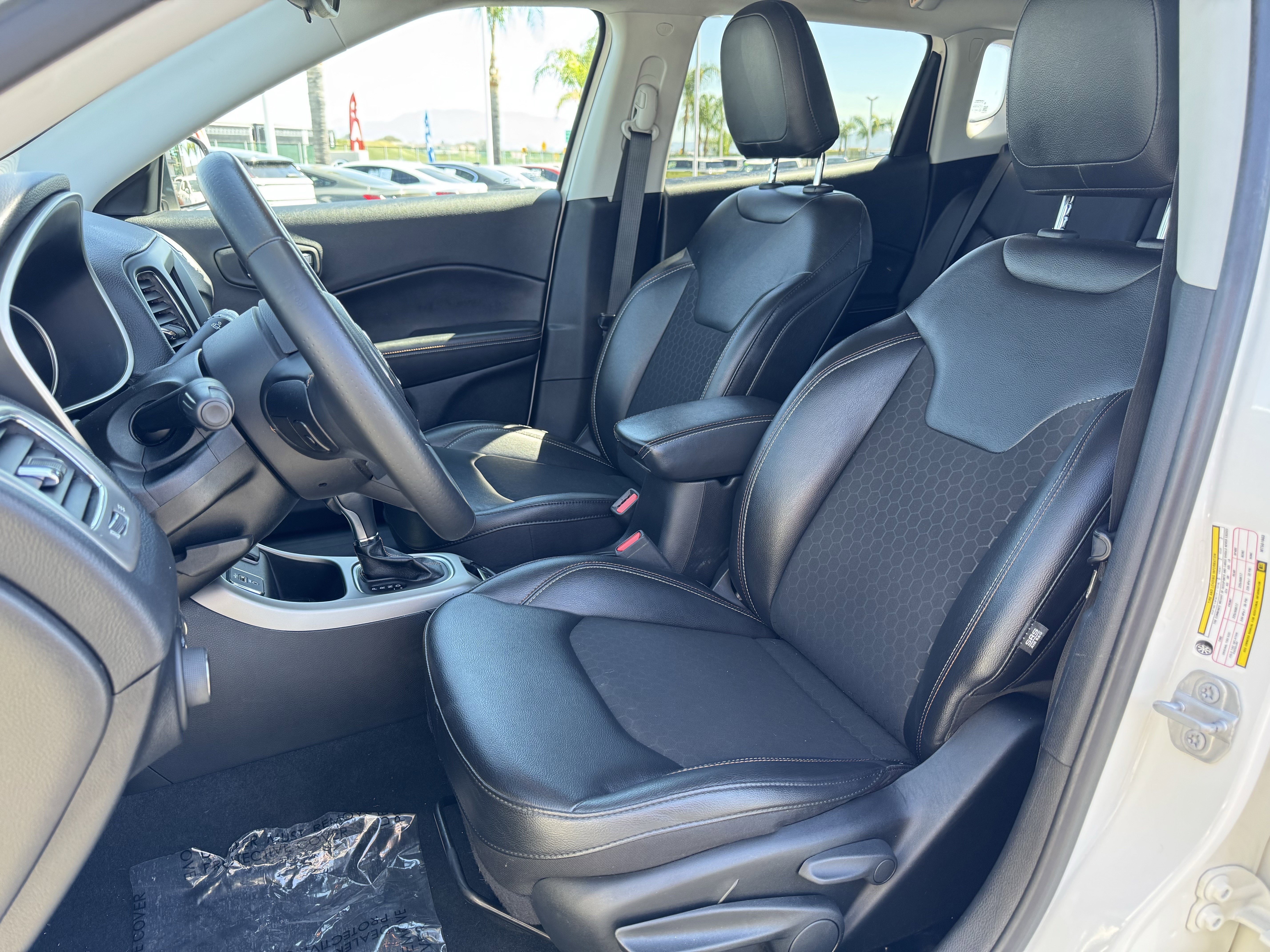 Used 2021 Jeep Compass Latitude image 16