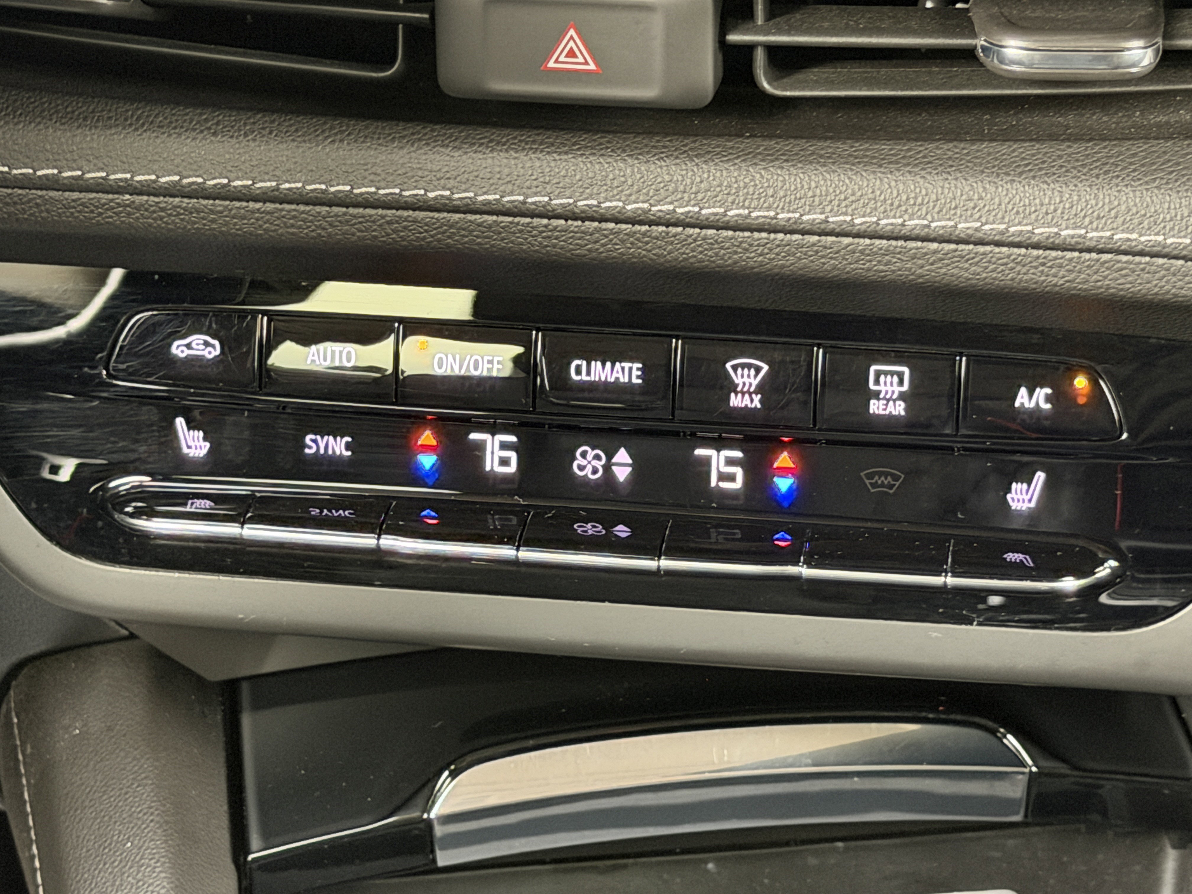 Used 2023 Buick Envision Essence w/ Sport Touring Package image 24