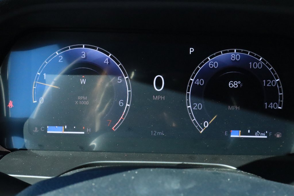 New 2025 Jeep Grand Cherokee L Altitude image 4