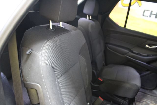 Used 2022 Chevrolet Traverse LT w/ LPO, Floor Liner Package AWD/4WD image 9