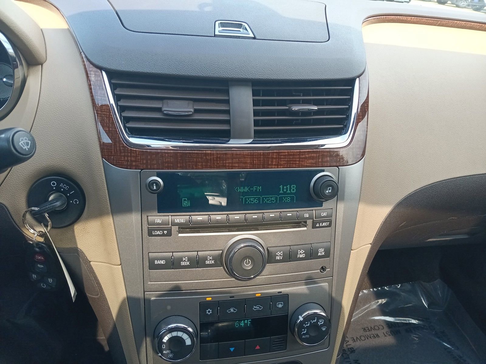 Used 2009 Chevrolet Malibu LTZ w/ HFV6 Engine Package image 19