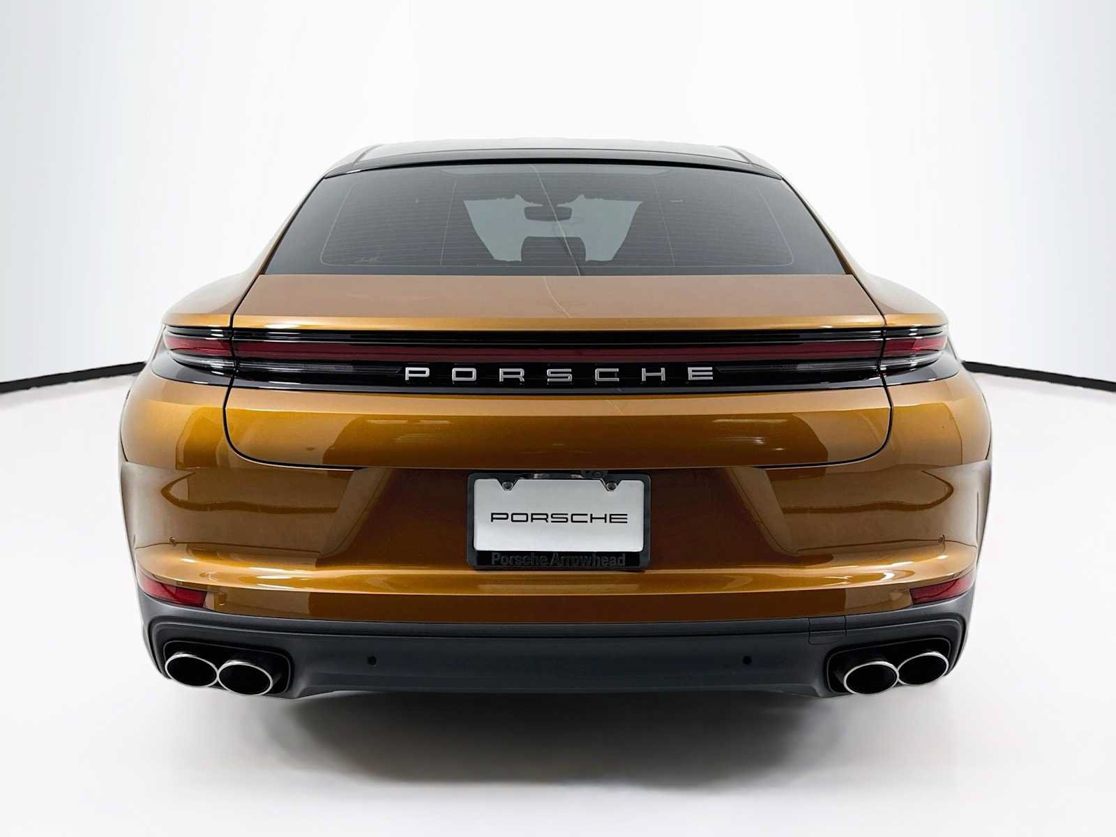 Used 2026 Porsche Panamera RWD image 10