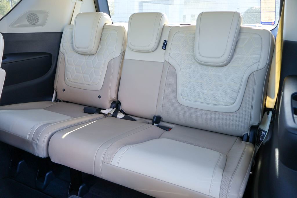 New 2026 Nissan Armada Platinum image 9